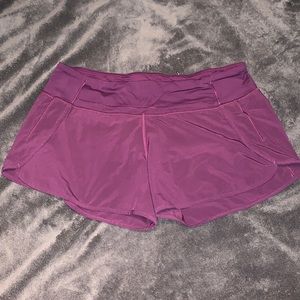 Lululemon Women’s Speed Up Shorts 4” Size 10